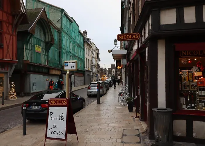 Le Pithou - Votre Pied A Terre Equipe En Ville