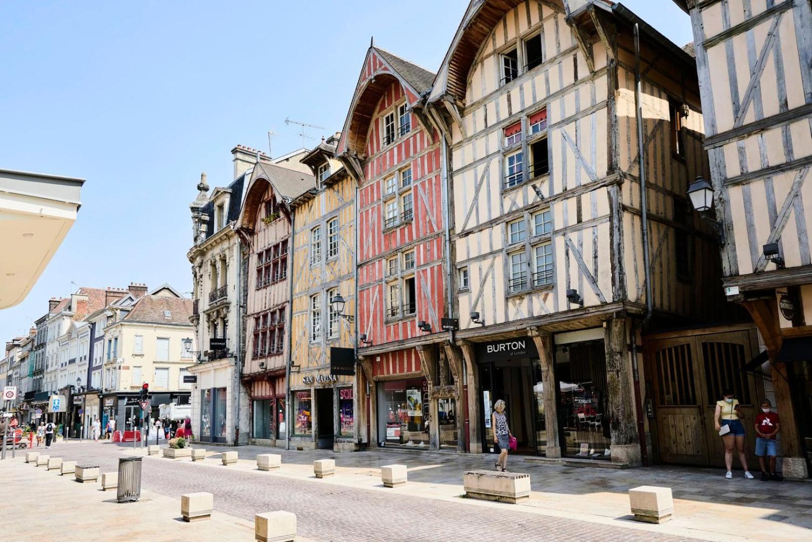 Le Pithou - Votre Pied A Terre Equipe En 5 Troyes