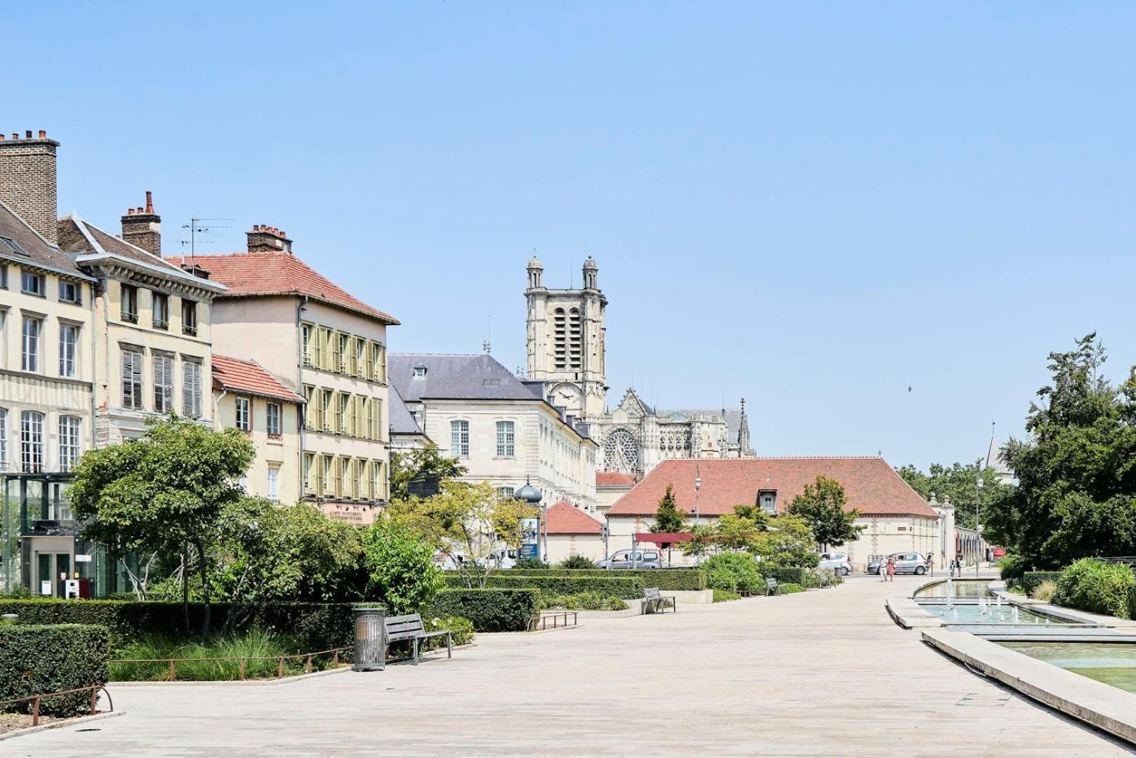 Apartamento Le Pithou - Votre Pied A Terre Equipe En 5 Troyes